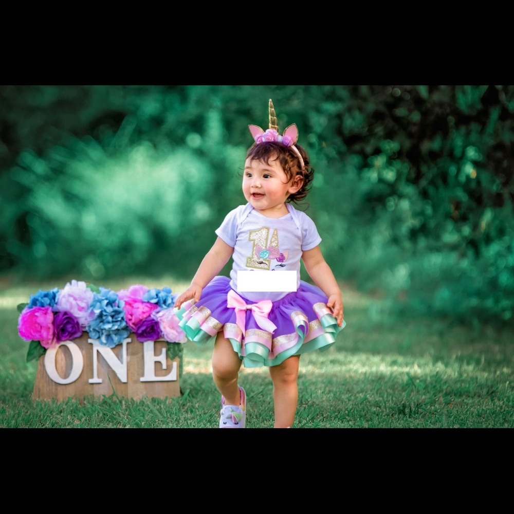 “One” sign
